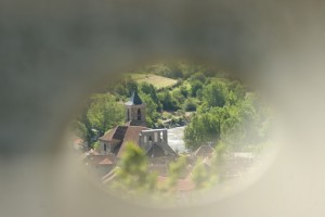 A glimpse of a Pyrenean village