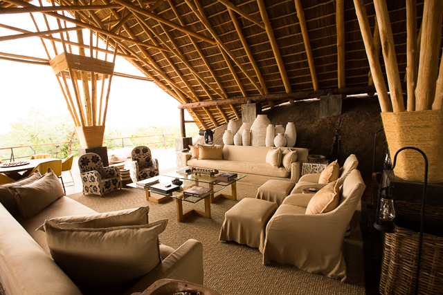 Mwiba Lodge lounge