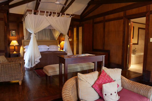 Arusha Coffee Lodge bedroom