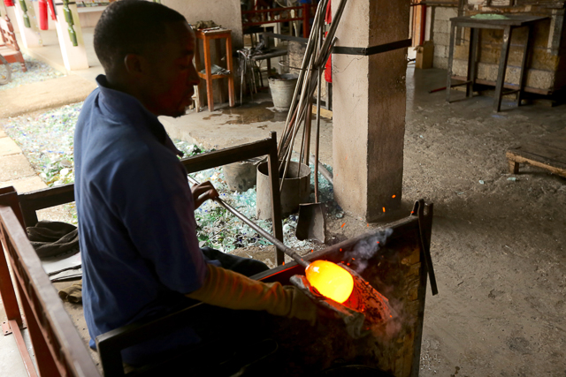 Blowing glass