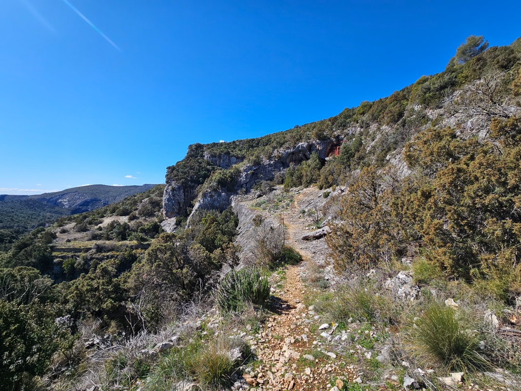 Hiking trail near Alquezar